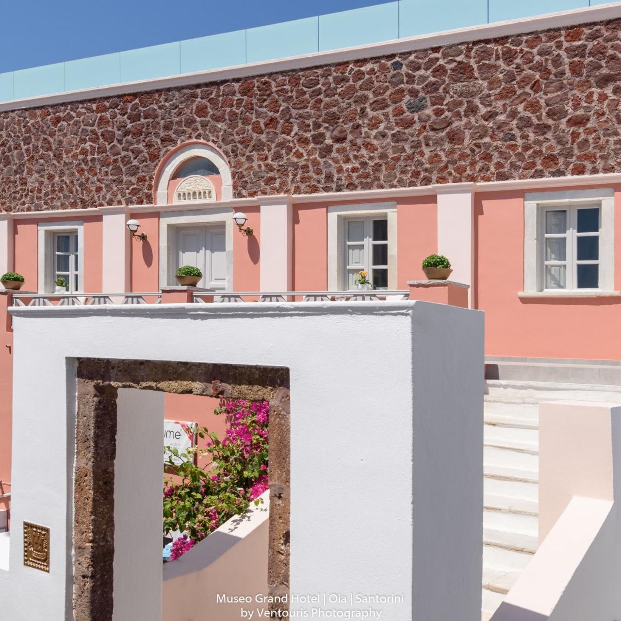 Museo Grand Hotel Oia  Luaran gambar